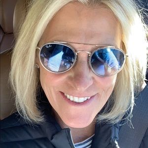 Meet your Posher, Misy